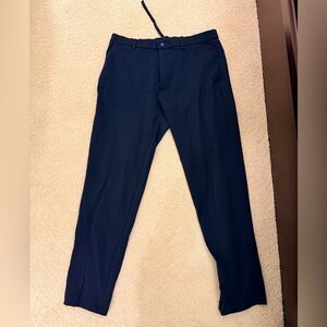 UNIQLO men’s navy casual dress pants size M